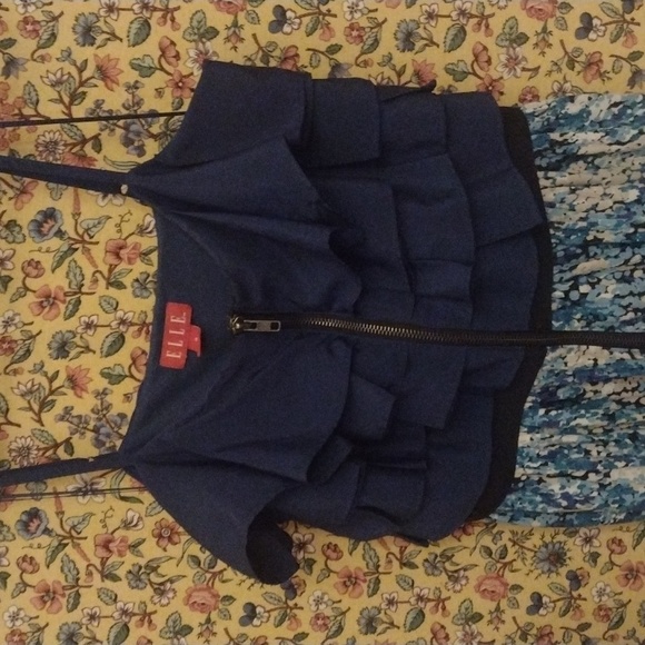 Elle dress size small - Picture 2 of 5